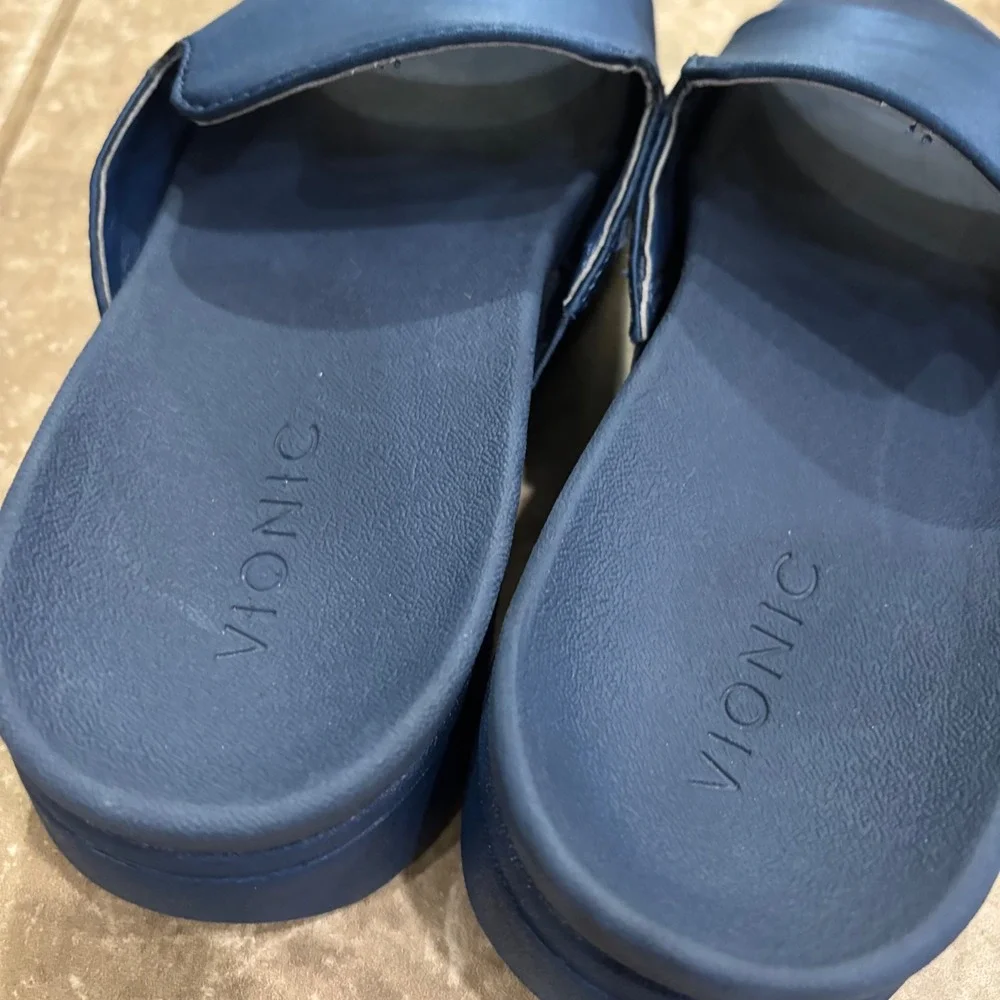 Vionic Monica Navy Blue Platform Slide Sandals Womens 6 Orthotic Comfort